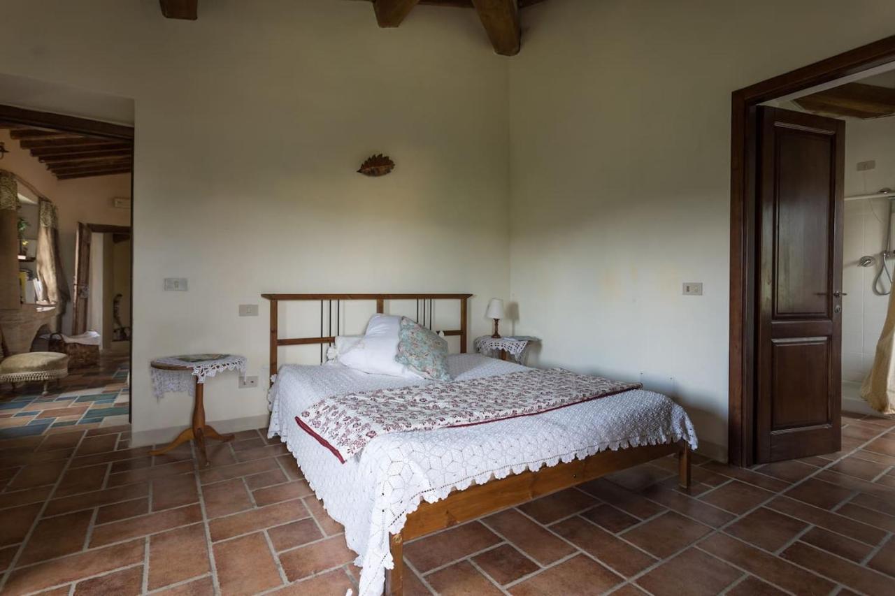 Agriturismo Il Poggio Degli Scoiattoli ペルージャ エクステリア 写真