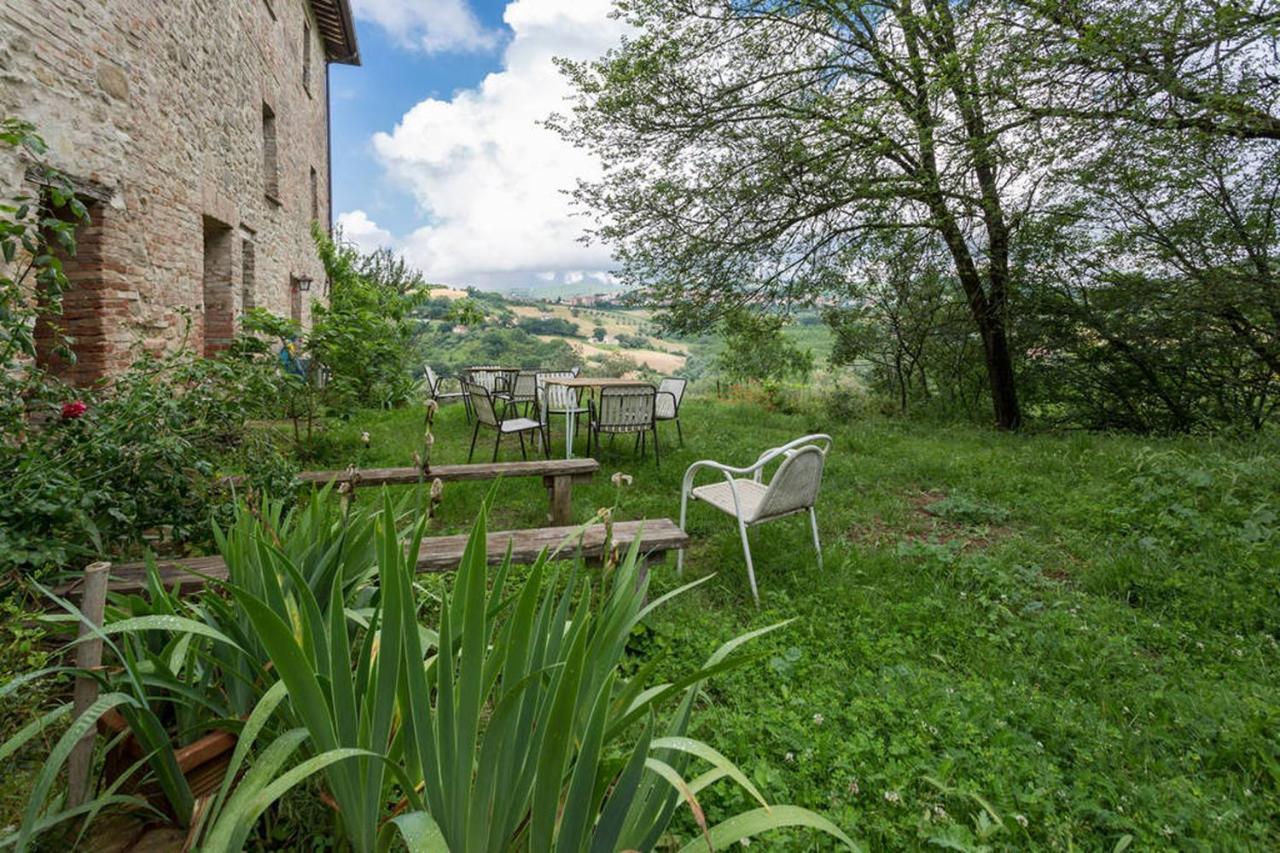 Agriturismo Il Poggio Degli Scoiattoli ペルージャ エクステリア 写真